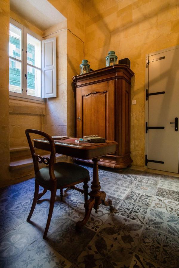 Palazzino Birgu Host Family Bed And Breakfast Exterior foto