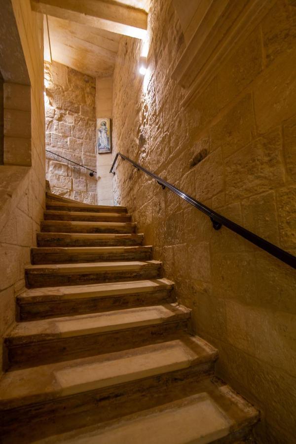 Palazzino Birgu Host Family Bed And Breakfast Exterior foto