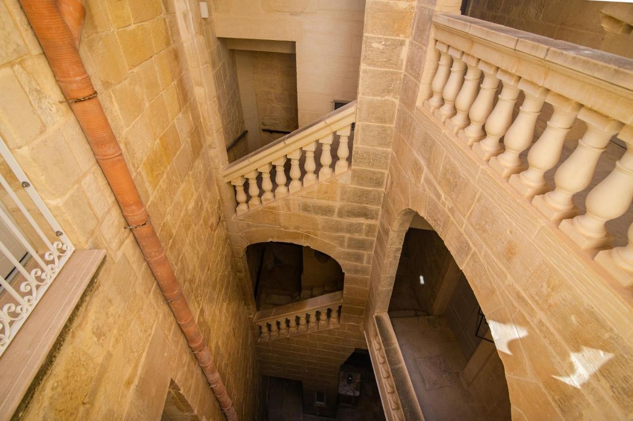 Palazzino Birgu Host Family Bed And Breakfast Exterior foto